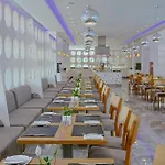 River Rock فندق 3*