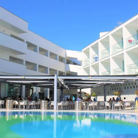 Hotel River Rock 3*