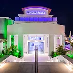 River Rock Hotel 3*