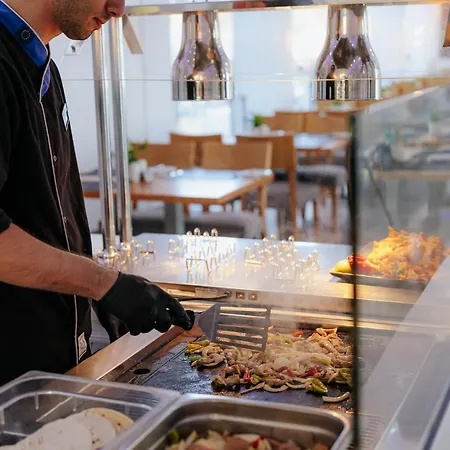 River Rock Отель 3*