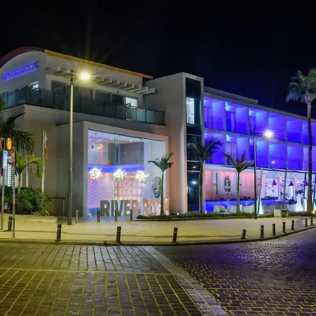 Hotel River Rock 3*