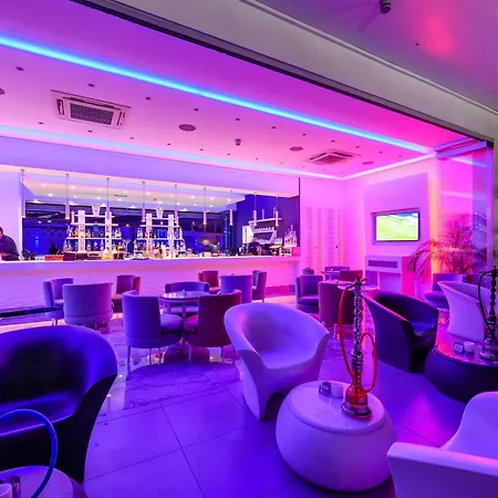 River Rock Ξενοδοχείο 3*