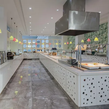 Hotel River Rock 3*