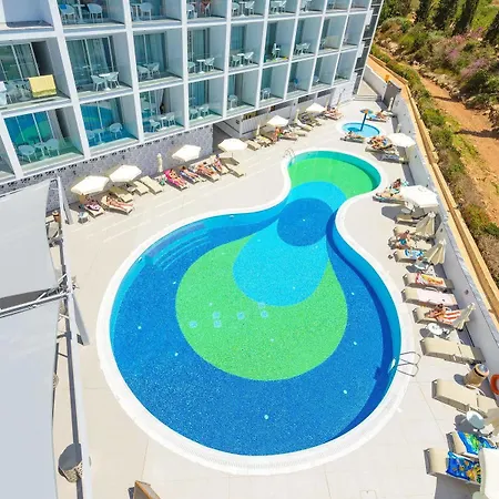 River Rock فندق أيا نابا