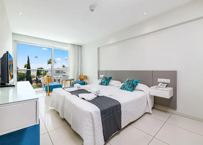 Hotell River Rock Ayia Napa